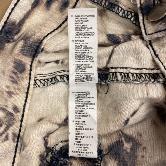 Tie Dye Sailor Premium Denim Jeans by Forever 21 - Size 27 - Picture 5 of 15